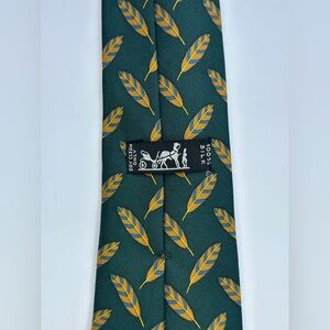 Authentic Hermès Paris Silk Feather Print Tie - Forest Green